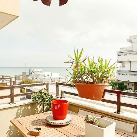 Bari Airport Seaview Apartment Exterior photo